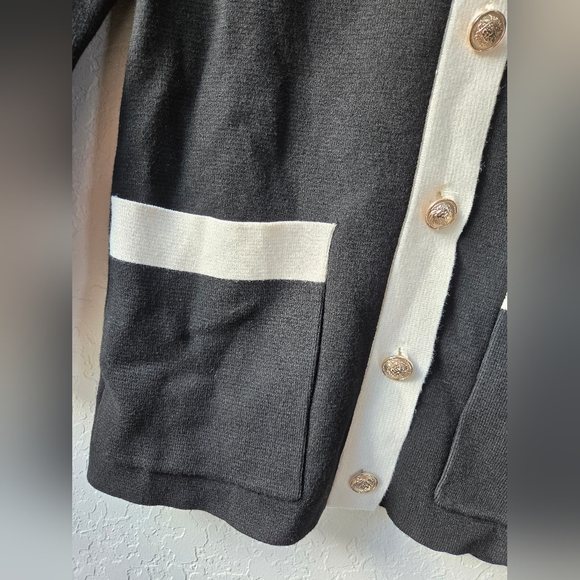 H&M Black Pocket-detail knit Cardigan with Gold Buttons Quiet Luxury size XS - Picture 7 of 16